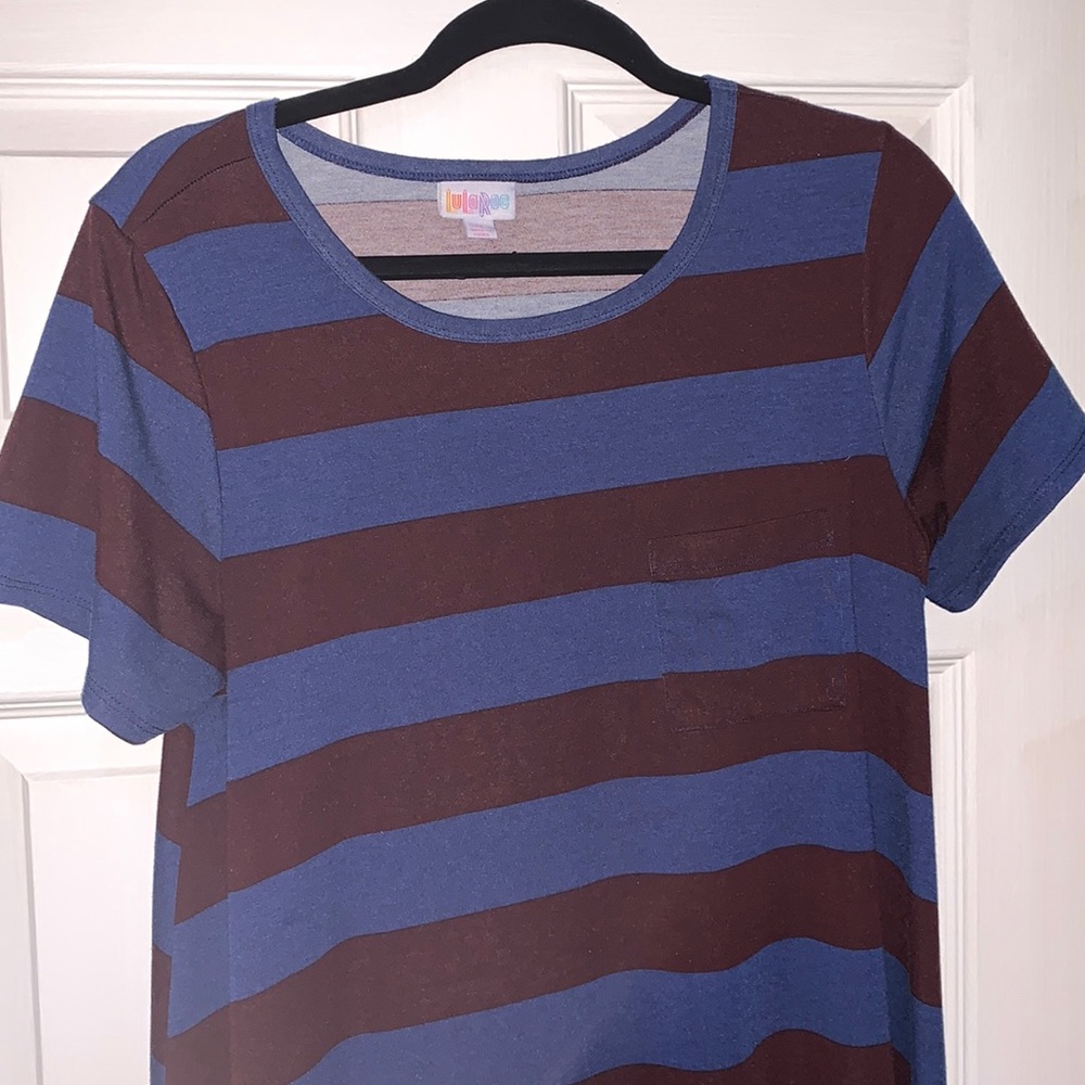 Medium LuLaRoe Carly